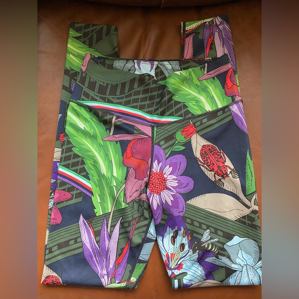 Nike Dri-FIT Green, Purple & Light Blue Tropical Print Leggings size Small